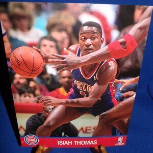 Vintage OFFICIAL NBA HOOPS BASKETBALL PRINT ISIAH THOMAS - DETROIT PISTONS 1991